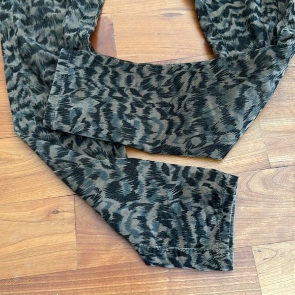 AG Adriano Jeans animal print Farrah High Rise Velvet Skinny Ankle Corduroy 24 - Picture 5 of 14